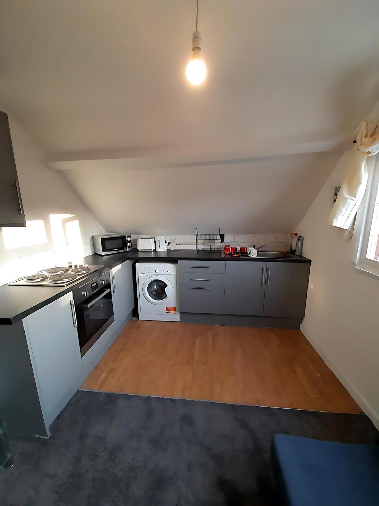 Entire Victoria Park Cardiff Apartment With Free Street Parking Bus 17 And 18 Direct To Cardiff City Centre, Fast Free Wi-Fi Exterior foto